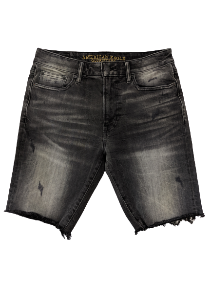 [30] Distressed Cut-Off Shorts